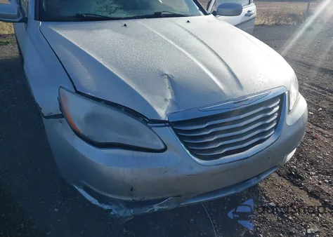 2011 Chrysler 200 Touring из США, поврежденный, VIN 1C3BC1FB3BN527779